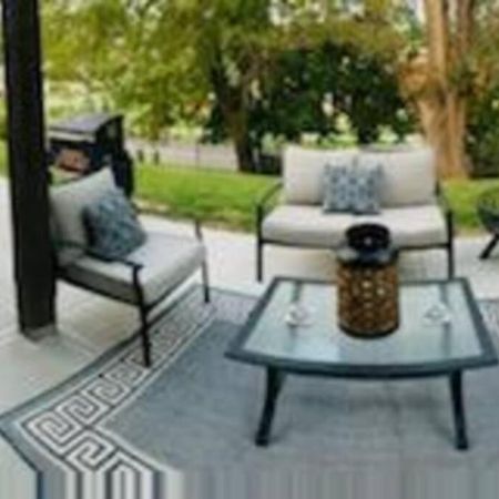 Entire Residential Home -אומהה מראה חיצוני תמונה